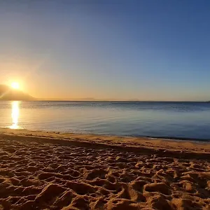 Casa De Beira Do Mar, Pe Na Areia , Florianópolis Brasil